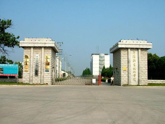 阜陽職業(yè)技術(shù)學(xué)院食堂油煙凈化